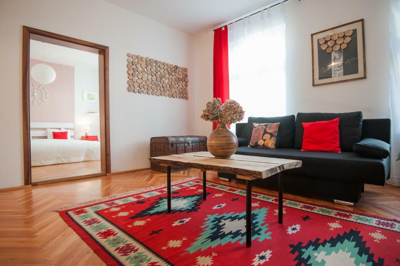 Spacious Stylish Apartment In Old Town Sibiu Ngoại thất bức ảnh