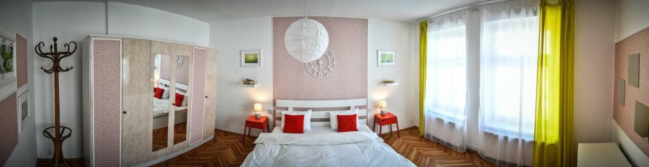 Spacious Stylish Apartment In Old Town Sibiu Ngoại thất bức ảnh